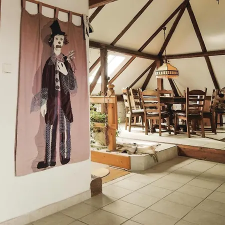 Four Bedroom Holiday In * Hostinné